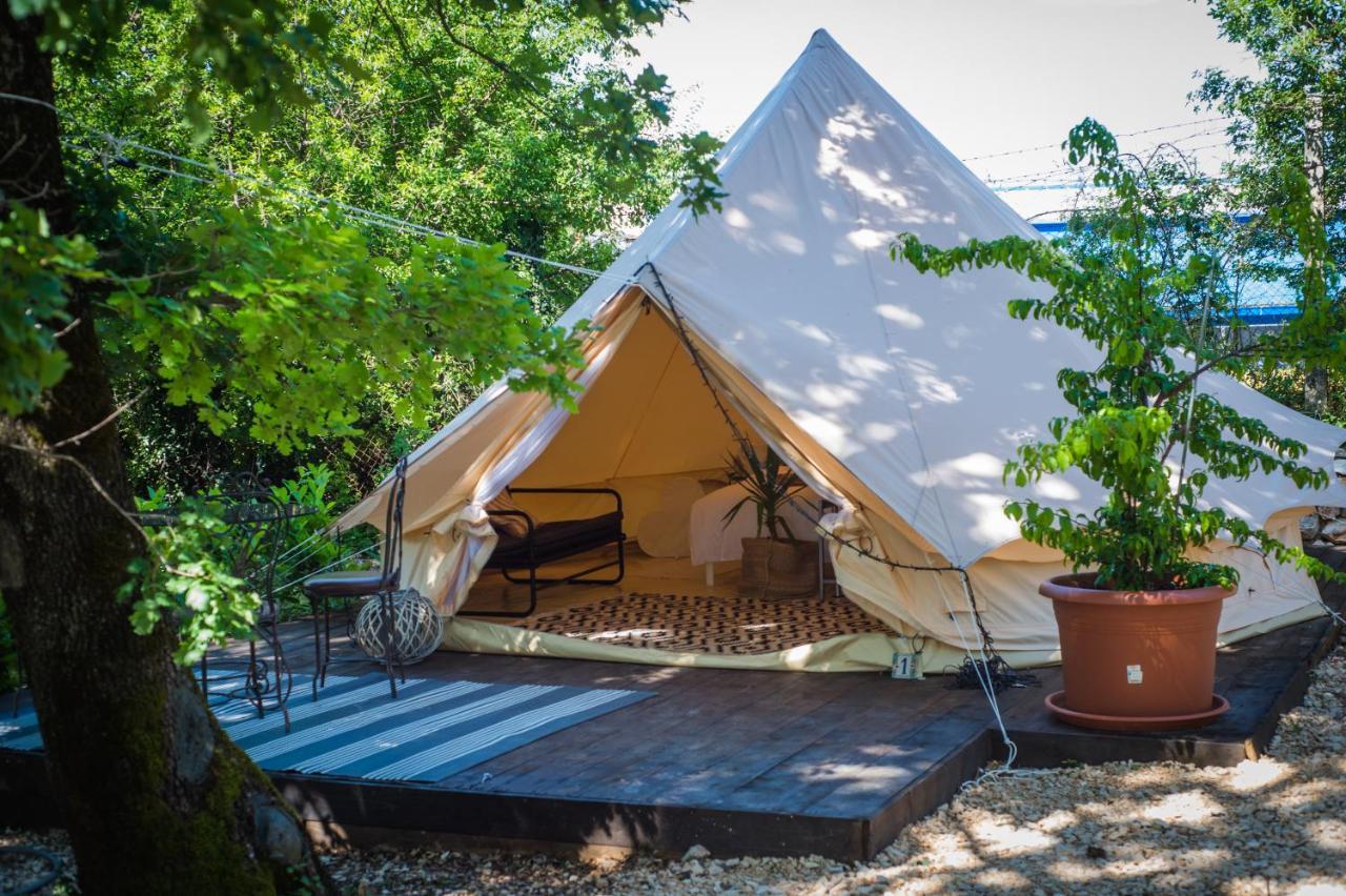 Rock Oak Camping 2 Imotski Eksteriør bilde